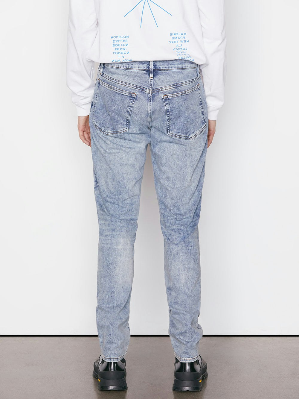 jeans back view alt:fit2